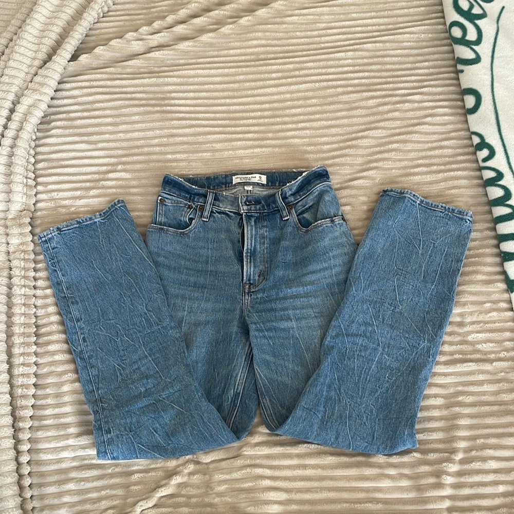 Abercrombie & Fitch The 90’s Straight Ultra High Rise Denim Jean Size 25 Short